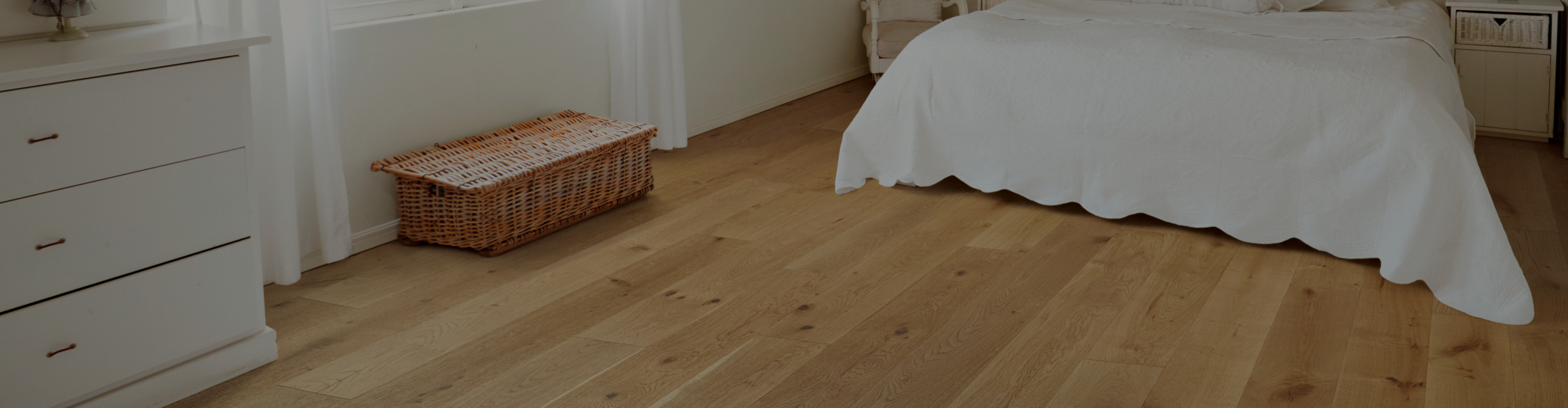shaw wood flooring in bedroom